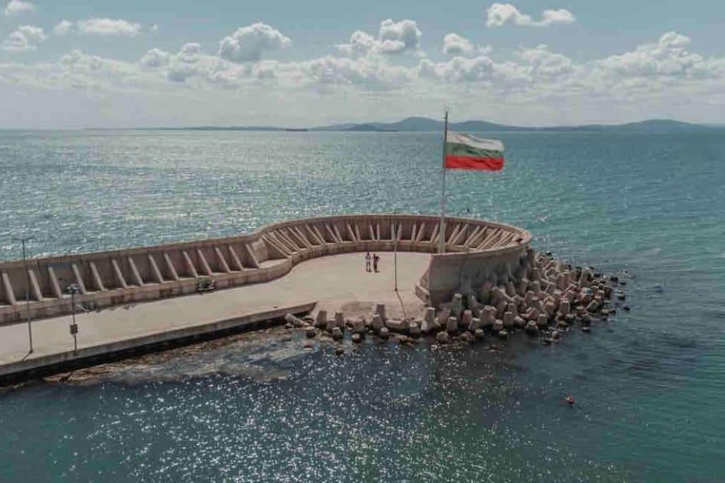 Ross Holiday Home Burgas ภายนอก รูปภาพ